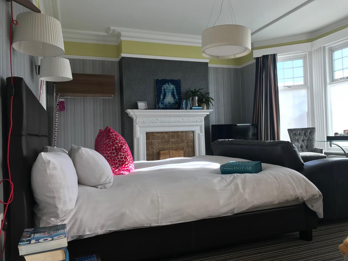 ליטלהמפטון Regency Rooms מראה חיצוני תמונה